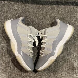 Air Jordan 11 Low Cool Grey - Size 12